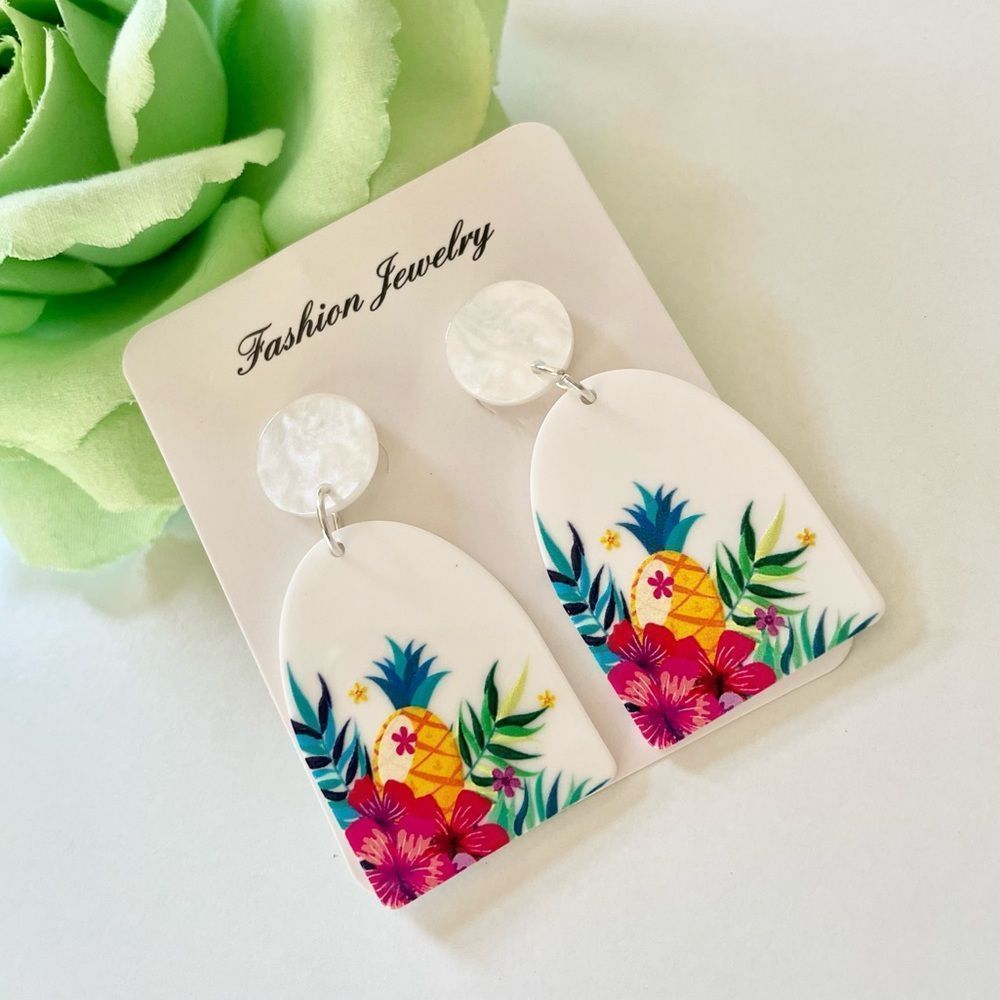 Colorful Tropical Hawaiian Print Drop Dangle Boxy Resin NWT Pierced Earr…